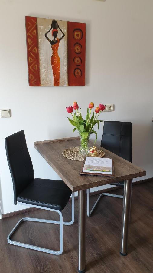 Seensucht & Urlaubstraeume, Ferienwohnung "Seerose" Grossraeschen Exterior photo